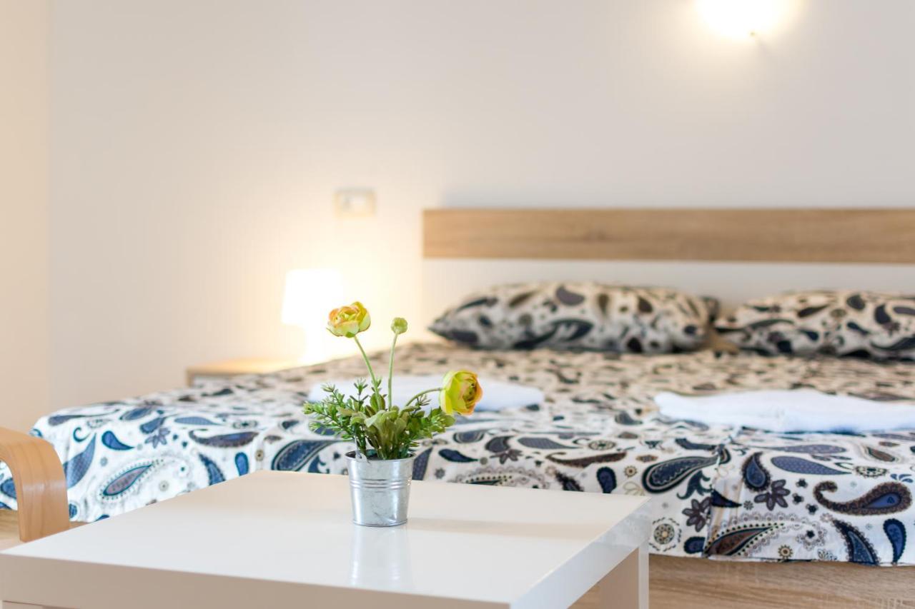Holiday Home Olga With Pool &Pet Friendly Pula Buitenkant foto