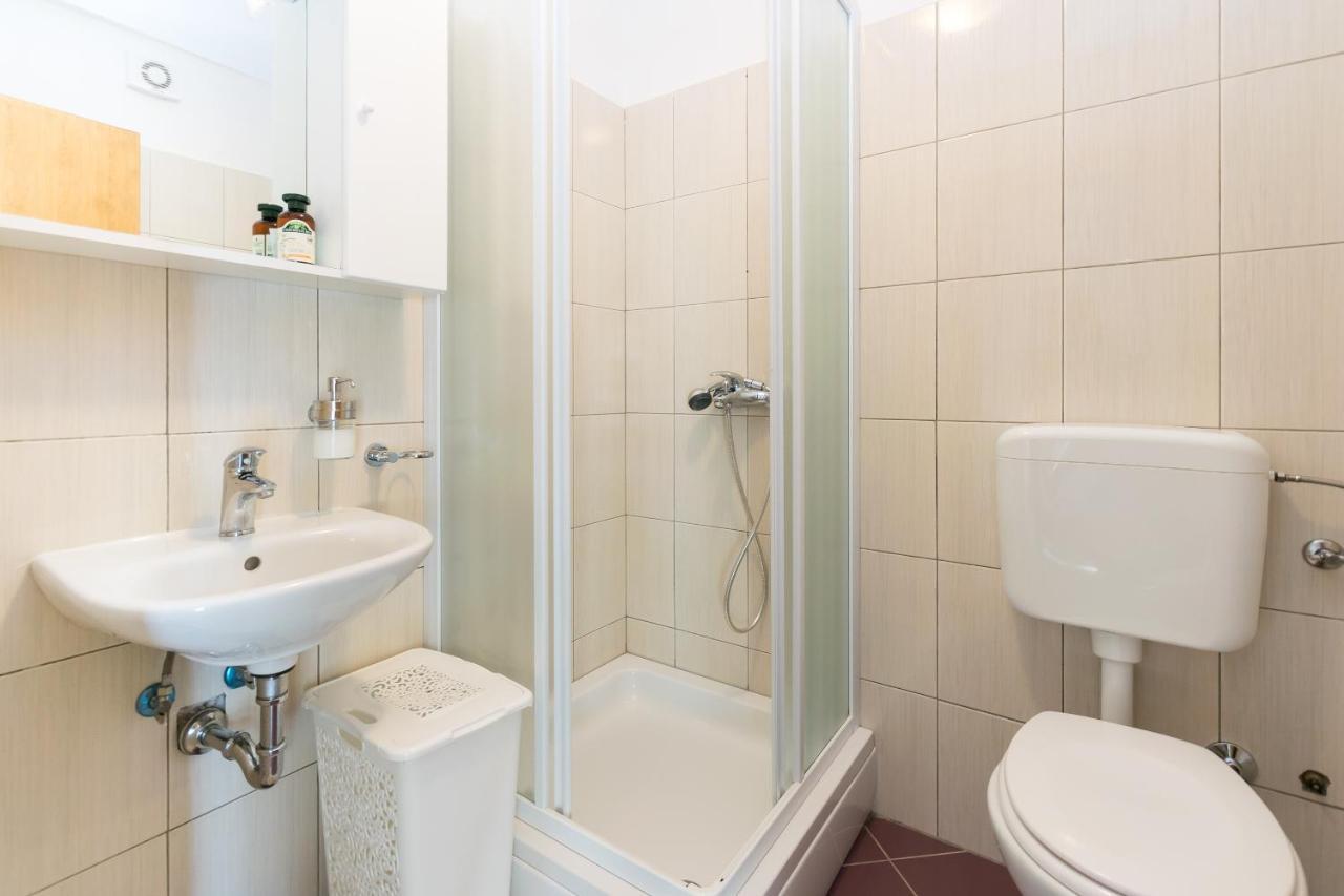Holiday Home Olga With Pool &Pet Friendly Pula Buitenkant foto