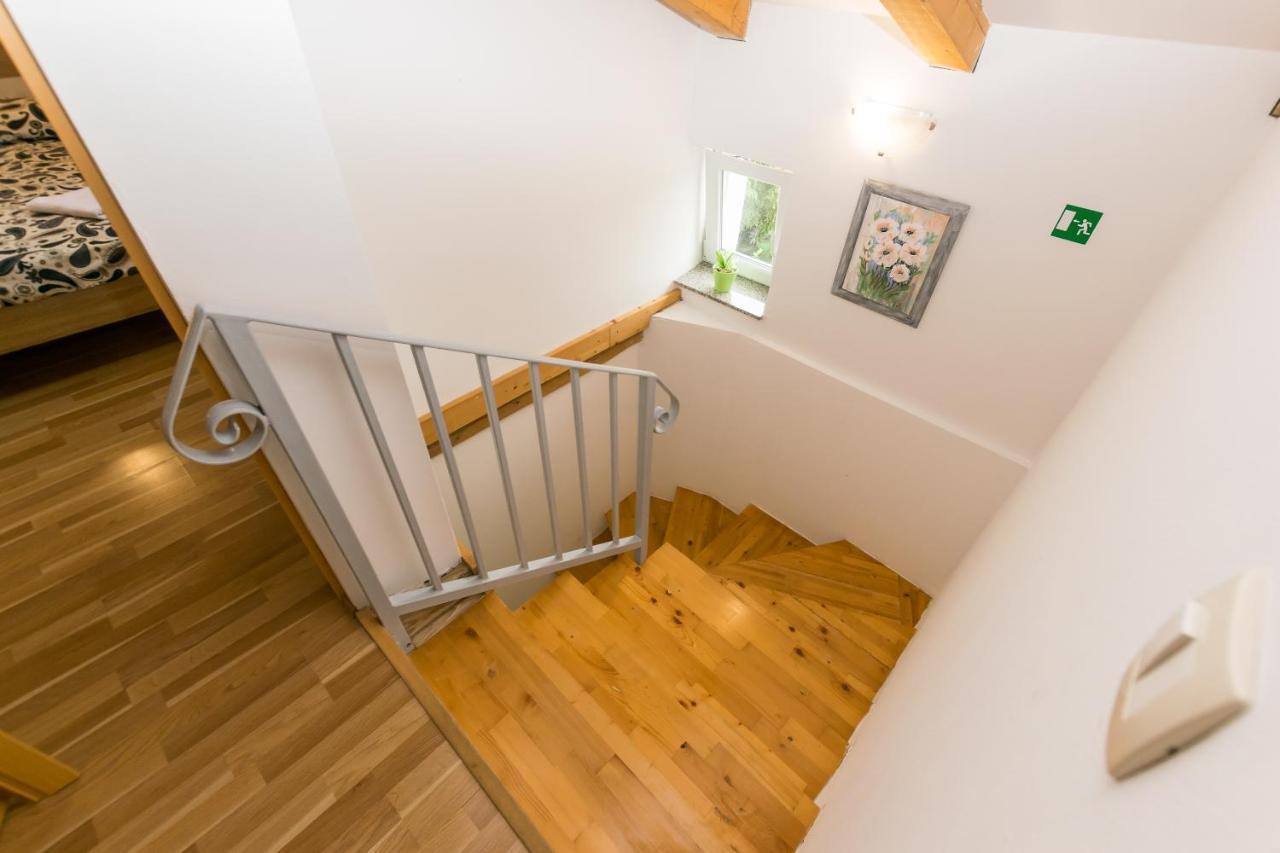 Holiday Home Olga With Pool &Pet Friendly Pula Buitenkant foto